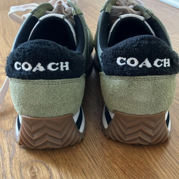 NWOB Coach Runner Hairy Suede Sneakers Shoes in Moss / Hairy Green Size 9B 39.5 - Picture 5 of 11